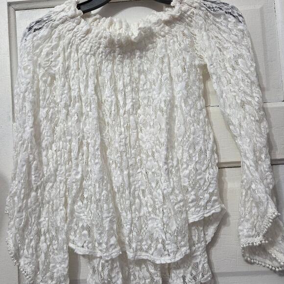 Abercrombie & Fitch woman's lacy top blouse size XS - Picture 1 of 9